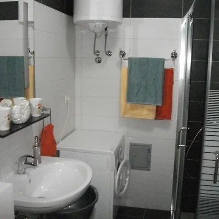 In With Terrace, Air Conditioning, Wi-fi, Washing Machine アパート *